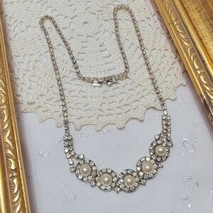 Vintage rhinestone stone and pearl necklace.